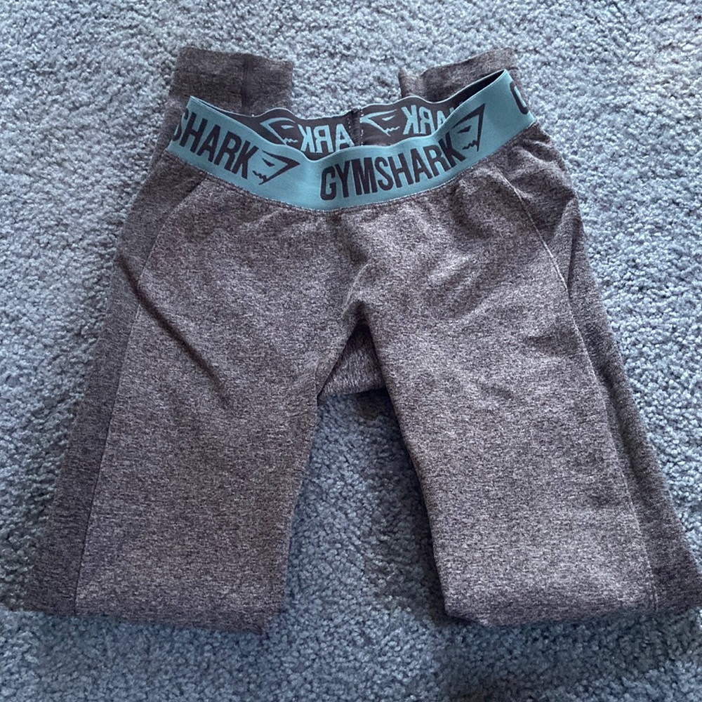 Gymshark workout leggings 🦈